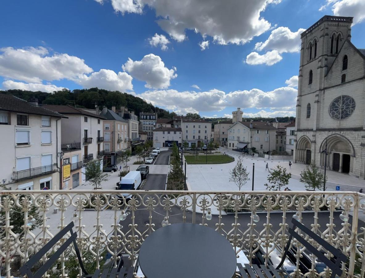 Carnot Place Bourgoin-Jallieu Zewnętrze zdjęcie