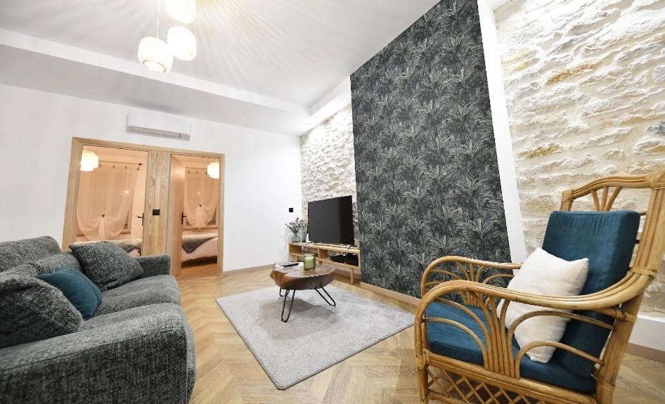 Carnot Place Bourgoin-Jallieu Zewnętrze zdjęcie